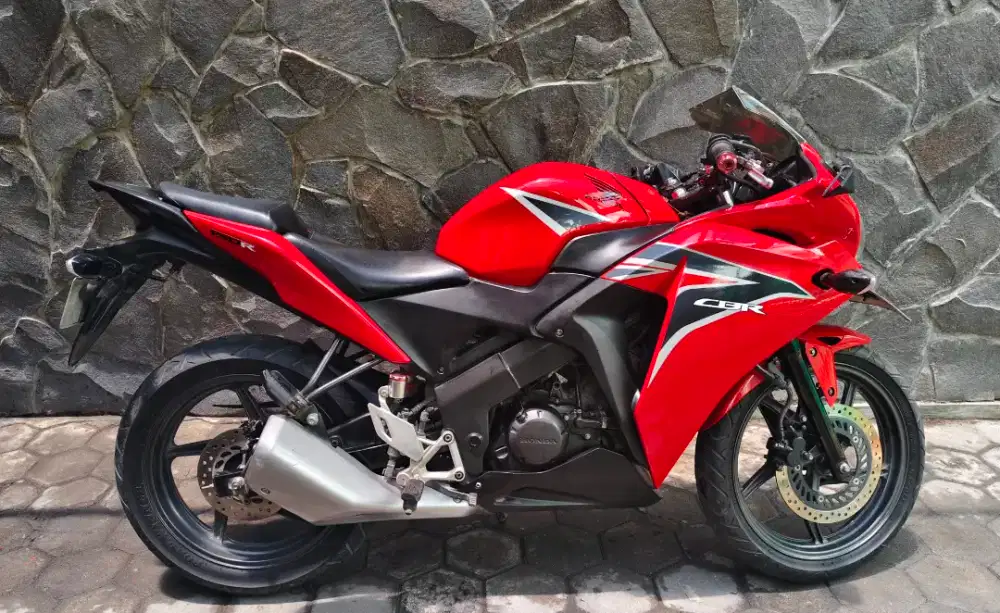 Honda CBR 150 pajak on