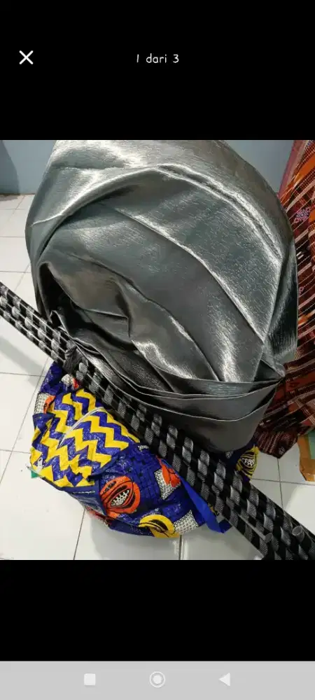 Gorden pintu dan jendela abu abu