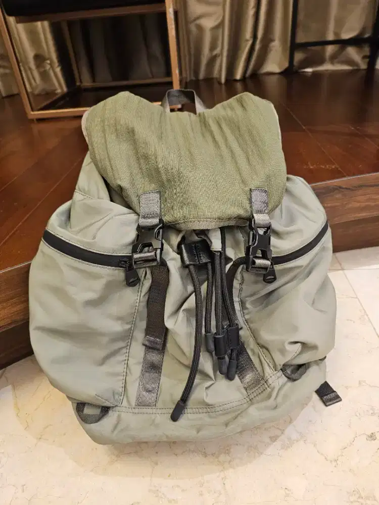 Tas Backpack (ZARA) brand new.