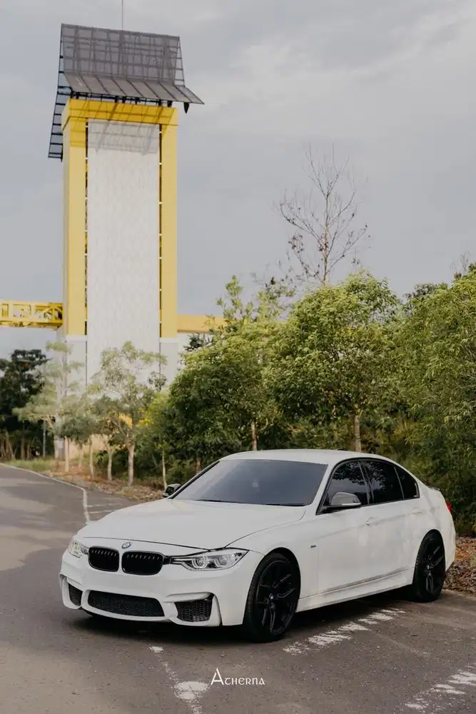 Bmw f30 320i 2018 istimewa