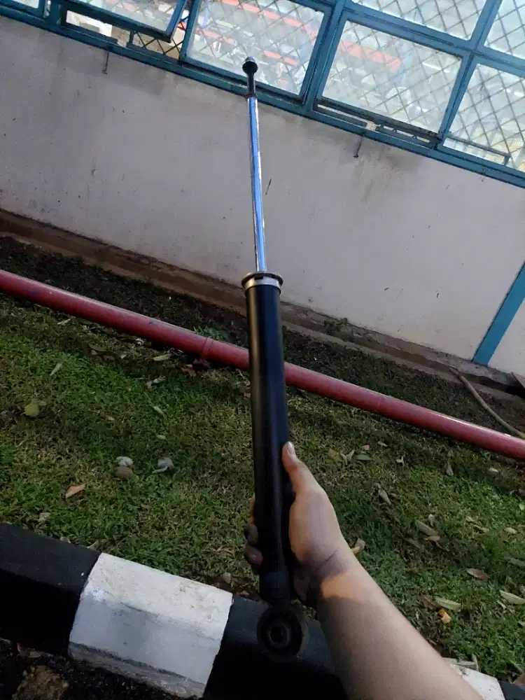 Shockbreaker sepasang Belakang Original Copotan Toyota Agya 2022