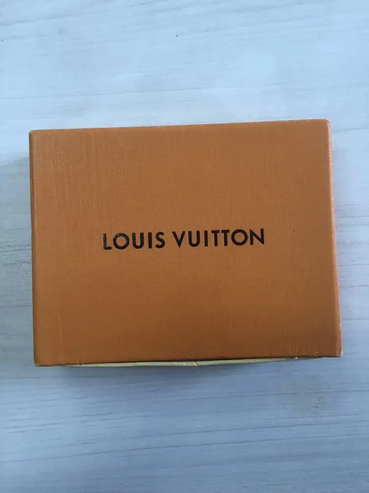 Dompet pria LV Non Ori