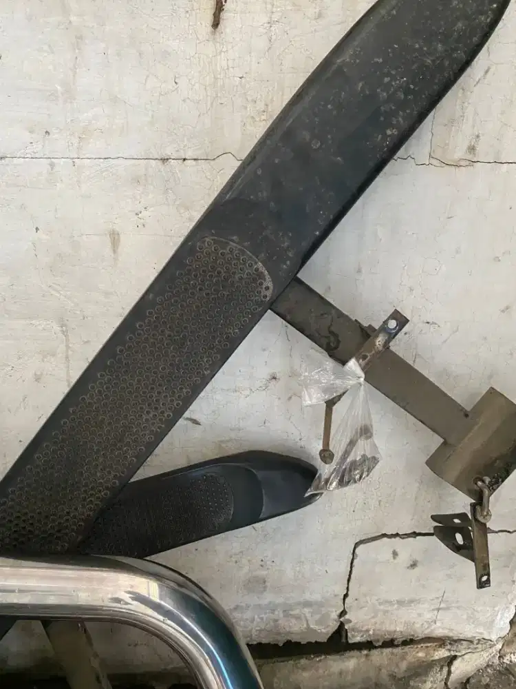 Bumper dan Footstep original Xtrail T30