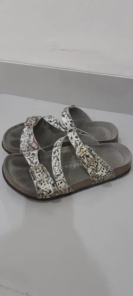 Myfeet sandal kesehatan