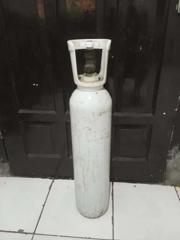 tabung oksigen kesehatan