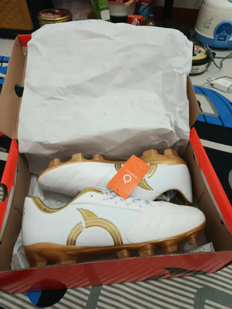 Sepatu Ortus ukuran 41