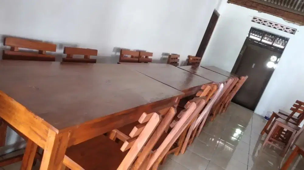 Meja kursi warung