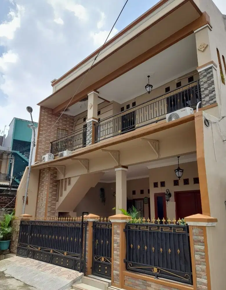 Dijual Rumah Kost di Taman Galaxy Bekasi