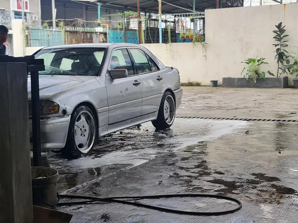 Mercedes-Benz w202 C200 AT 1997