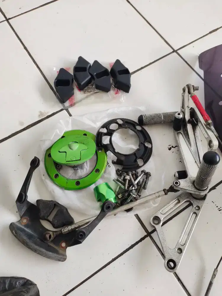 underground dan tutup tangki motor ninja rr ring 17