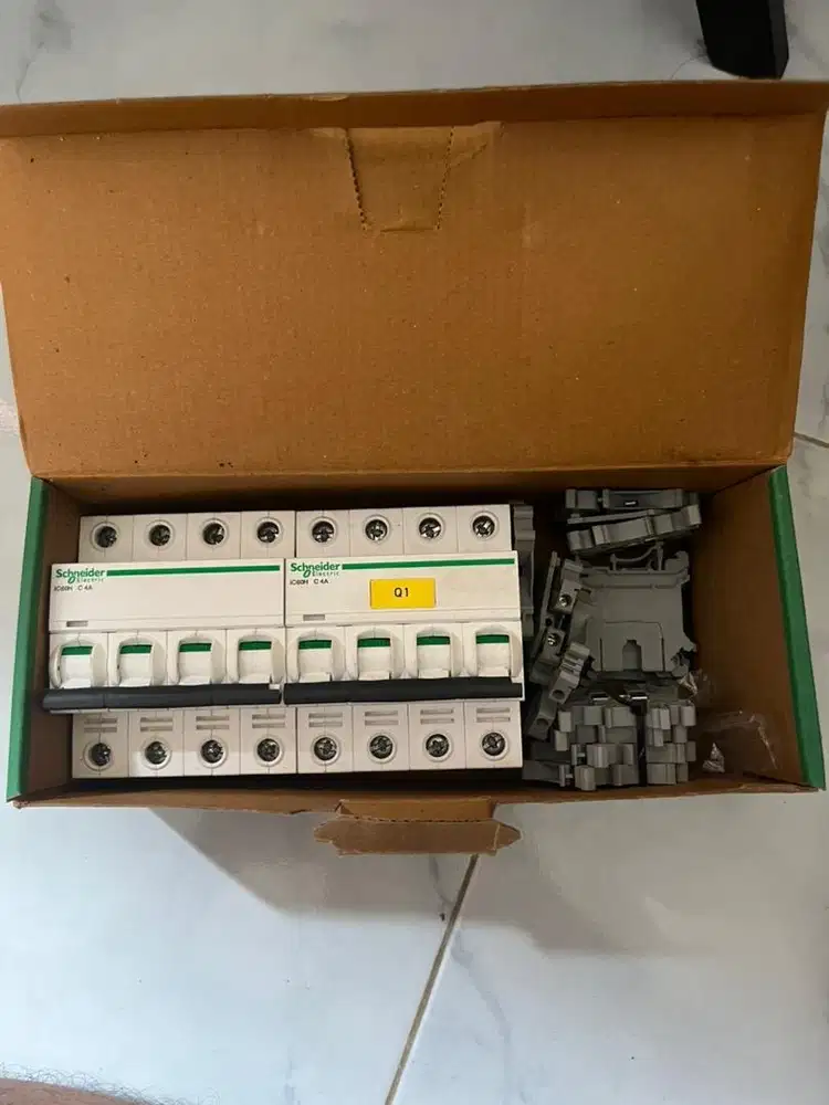 MCB 4 Phase schneider IC60H C 4A