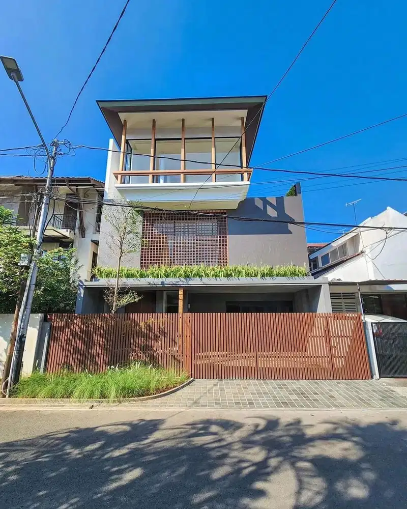 Ada Lift, Private Pool. UNIT BARU! Rumah Pondok Indah Dijual. NEGO