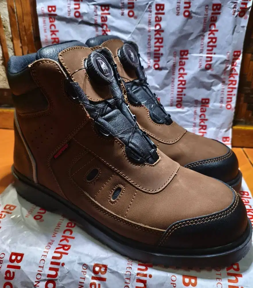 Safety Shoes BlackRhino Genesis MAX 06 LS S1P