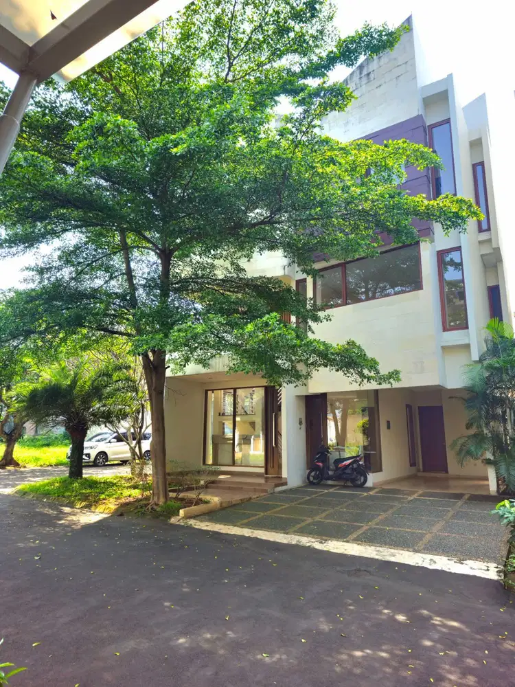 TERBAIK! Tanah Luas, Dalam Cluster jalan utama. Rumah Dijual Lebak Bulus. NEGO sd DEAL