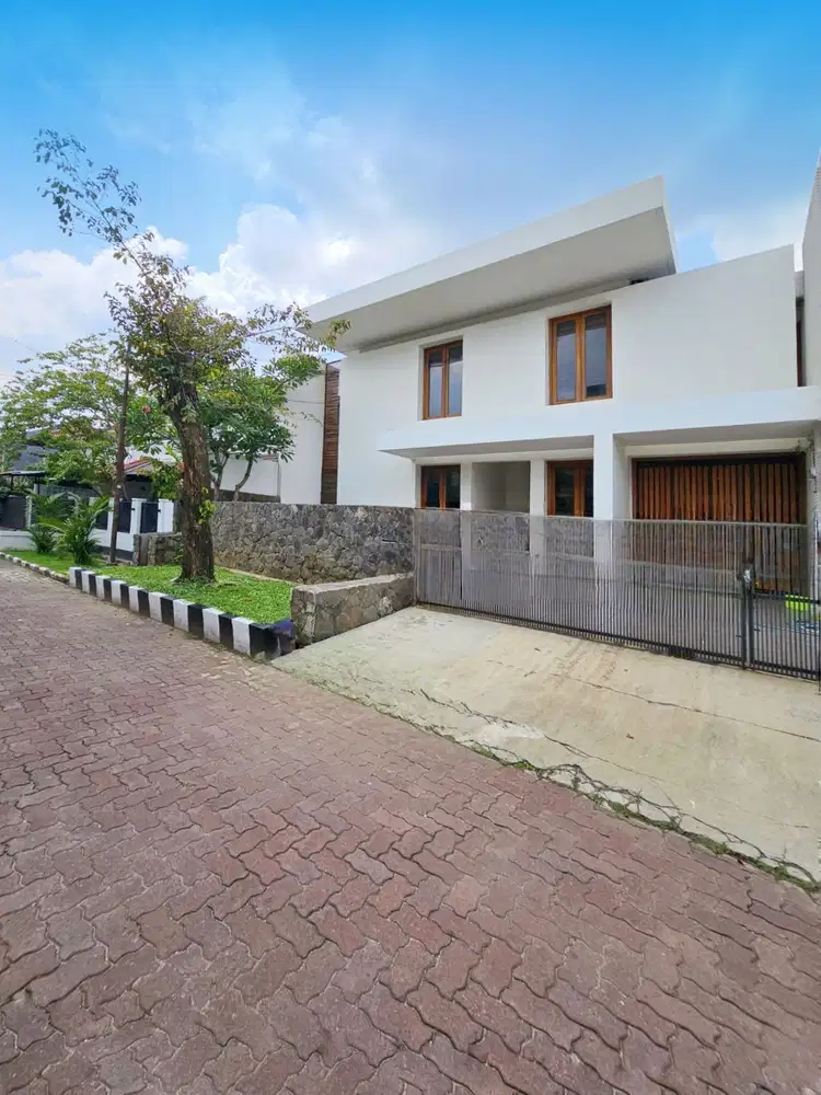 Dekat MRT! Tanah Besar. Rumah Lebak Bulus, Cilandak Dijual. NEGO Sd DEAL