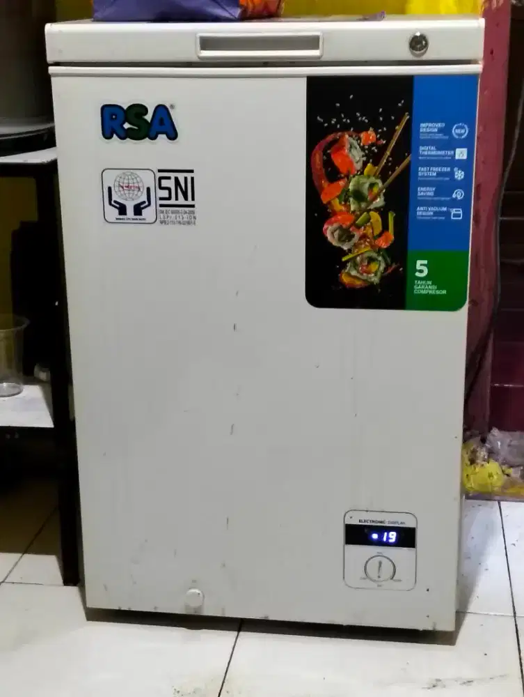 Di jual frezer baru di pakai sebulan