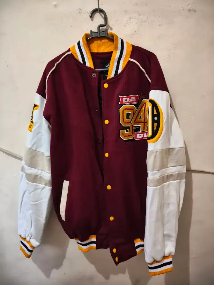 Jaket original Dagadu yogya spesial bordir bagus ukuran besar