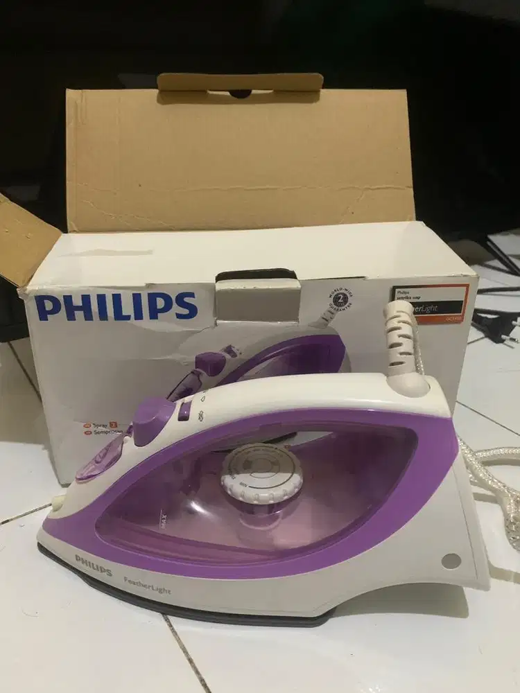 Setrika Uap PHILIPS FeatherLight