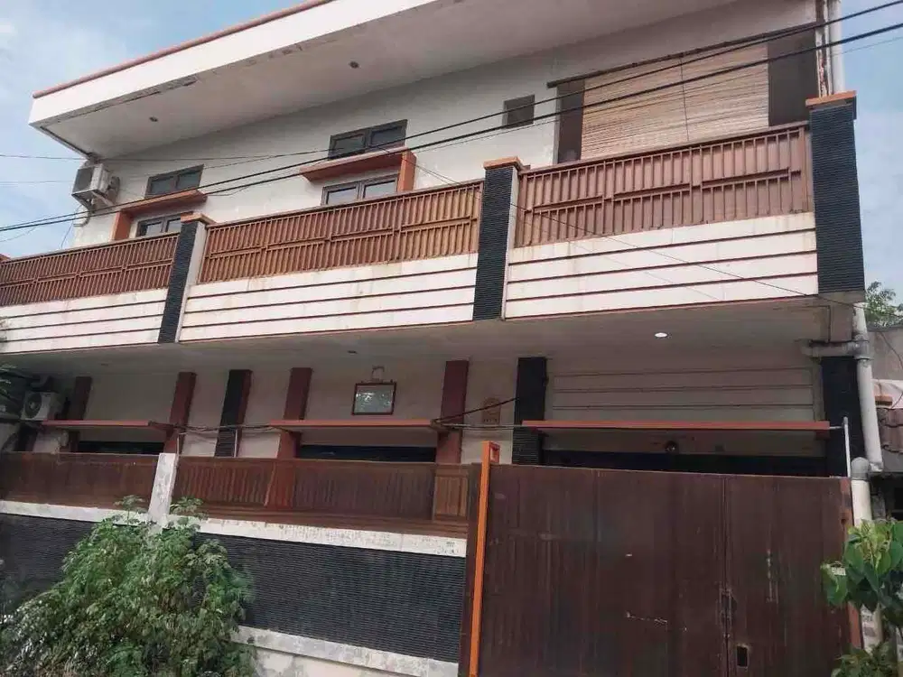 Rumah 2 Lantai Semi Furnish Shm Di Taman Bandara Dadap