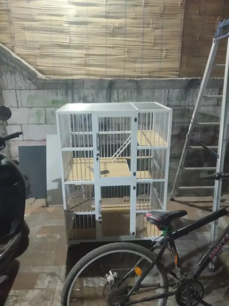 Kandang kucing aluminium