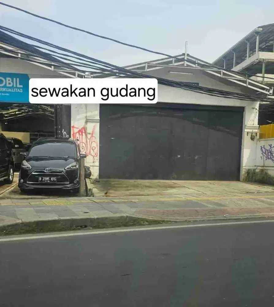 Di Sewakan Gudang Strategis di Depan jalan Besar Kalimalang