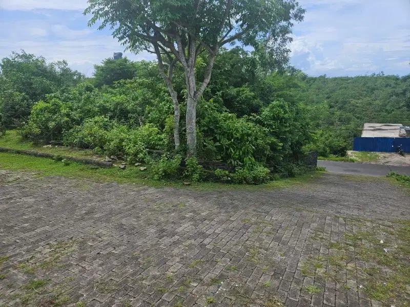 TANAH MURAH VIEW LAUT DAN GWK DIJALAN UTAMA GOA GONG