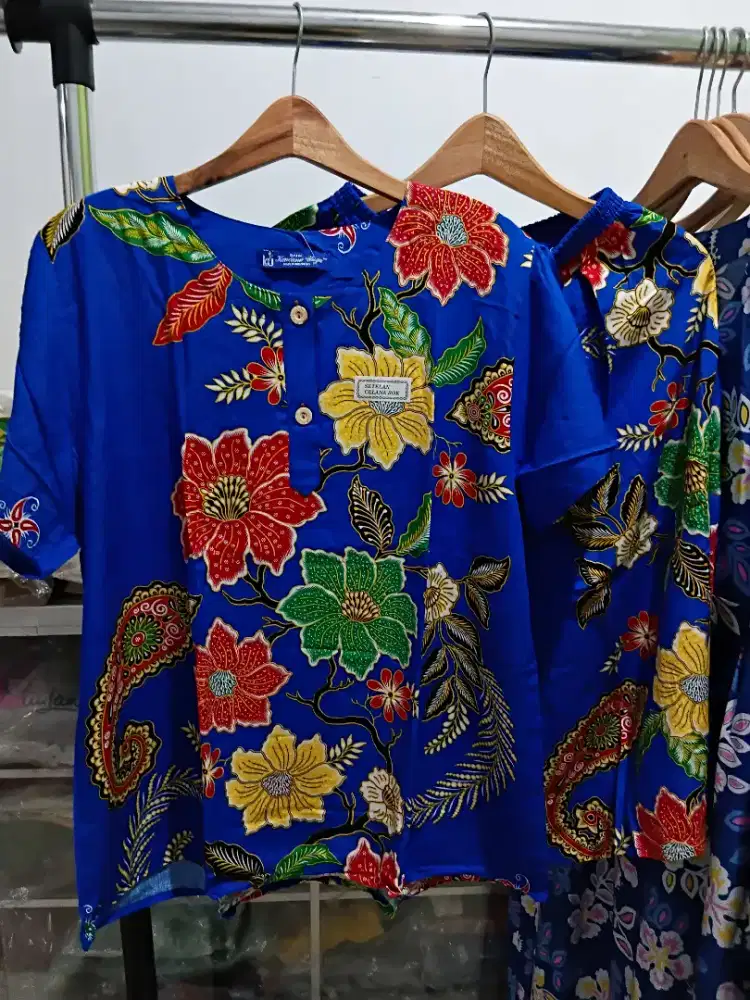 Setelan Kencana Ungu Pendek