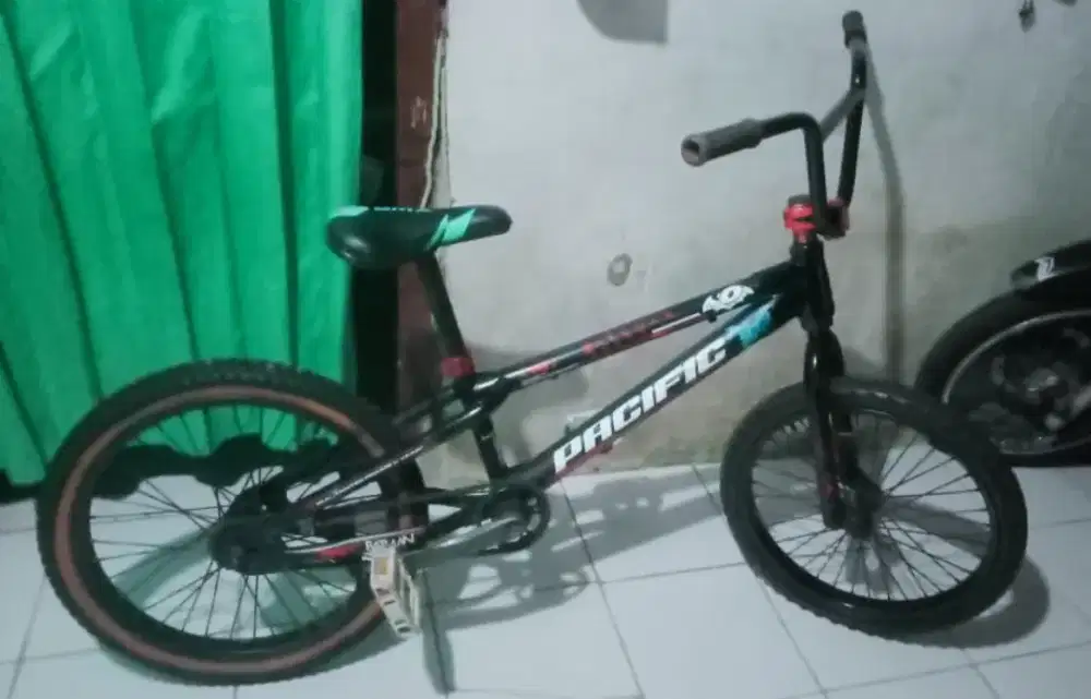 sepeda BMX 20 PACIFIC Batman
