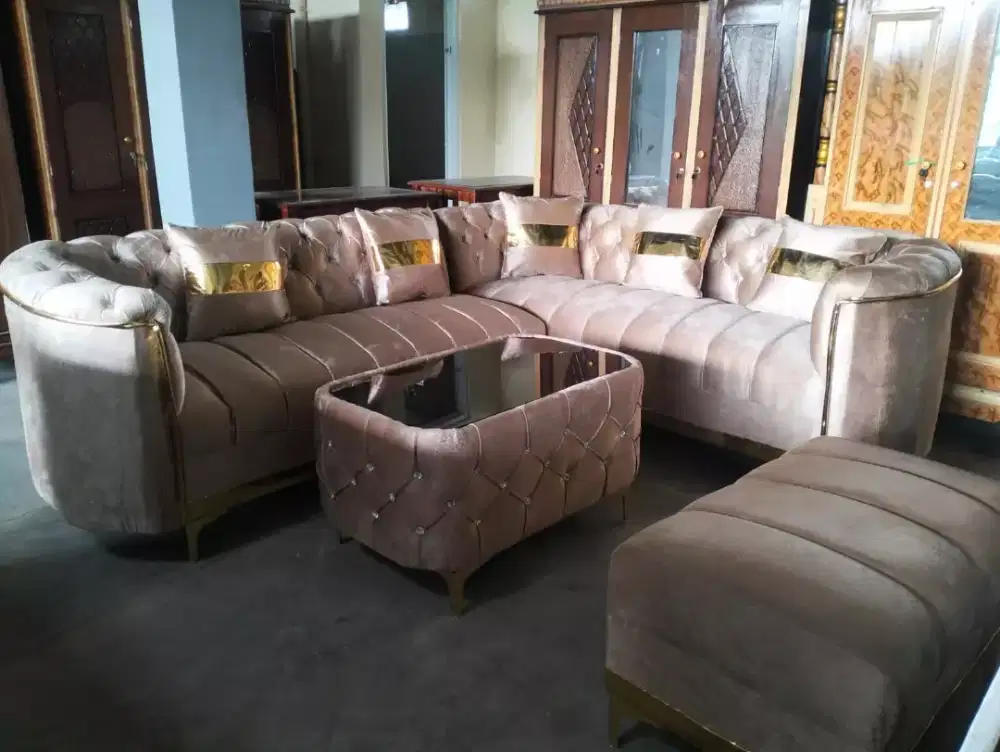 Sofa sudut turki cream