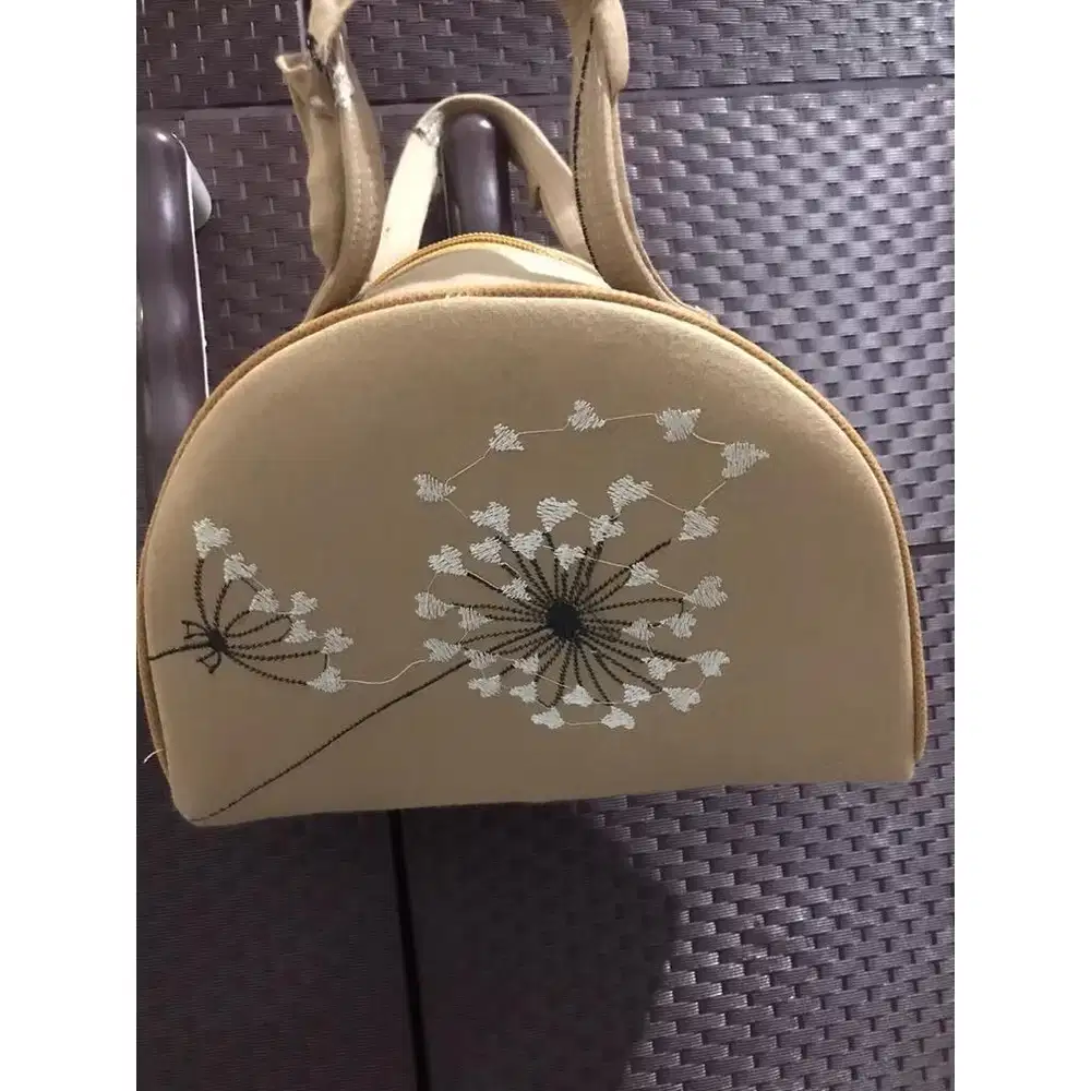 Pouch / Tas Kecil / Tas Cemplang Cemplung