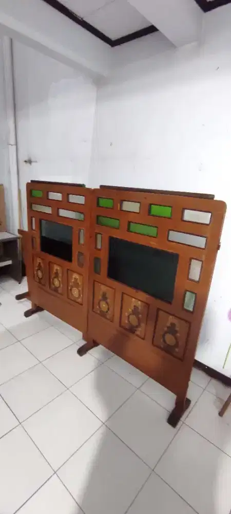 Sekat kayu satu set