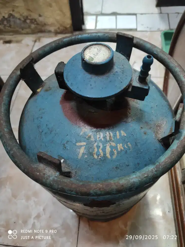 Tabung blue gas & regulator, siap pakai.