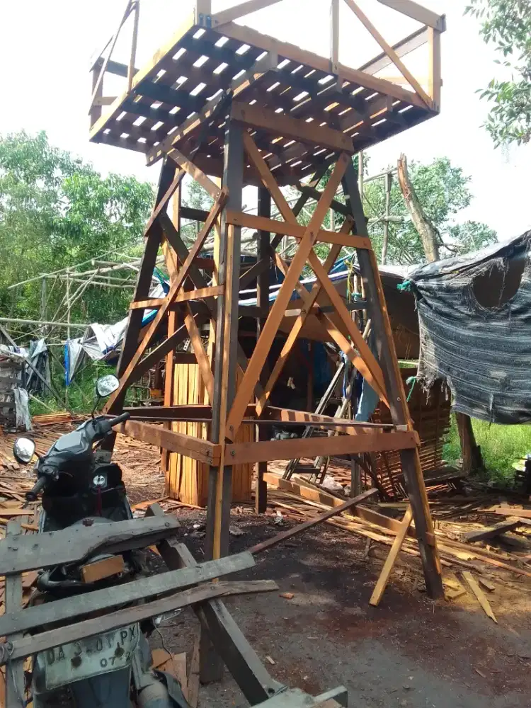 Tiang tandon menara Ulin