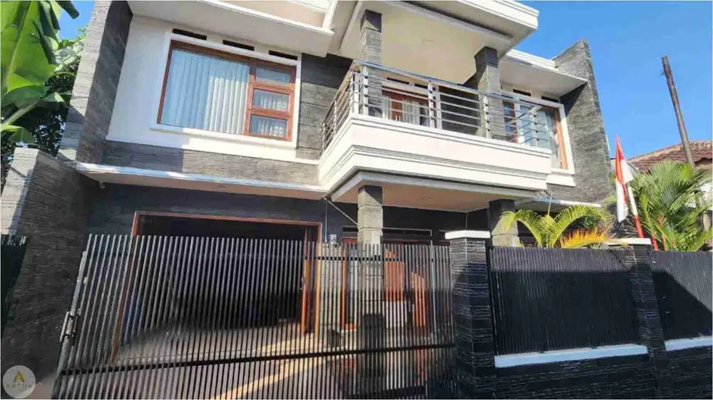 Jual Rumah Bagus Siap Huni Full Furnished di Arcamanik Bandung