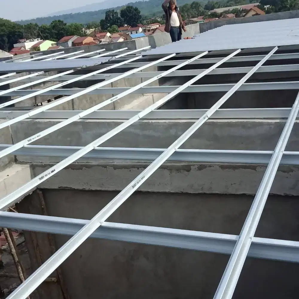 Pemasangan rangka baja ringan terpasang rapi