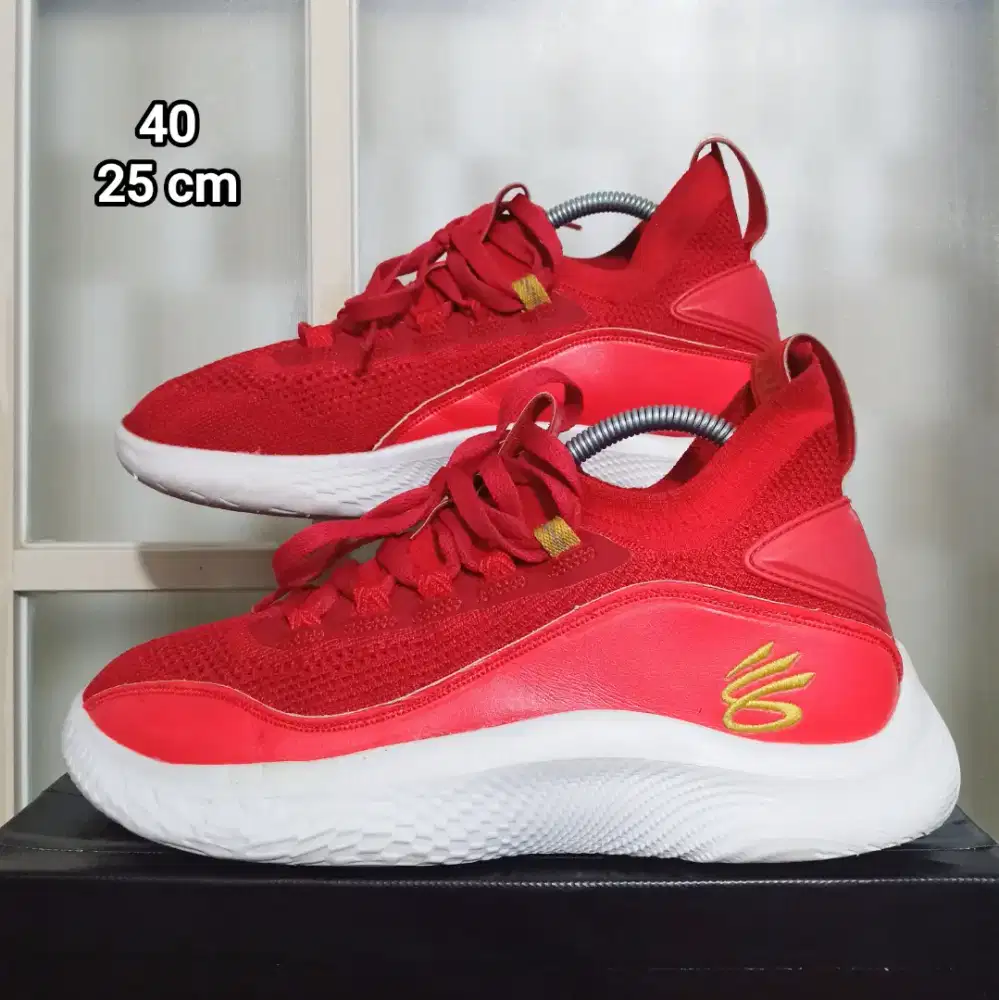 Under Armour Basket Running