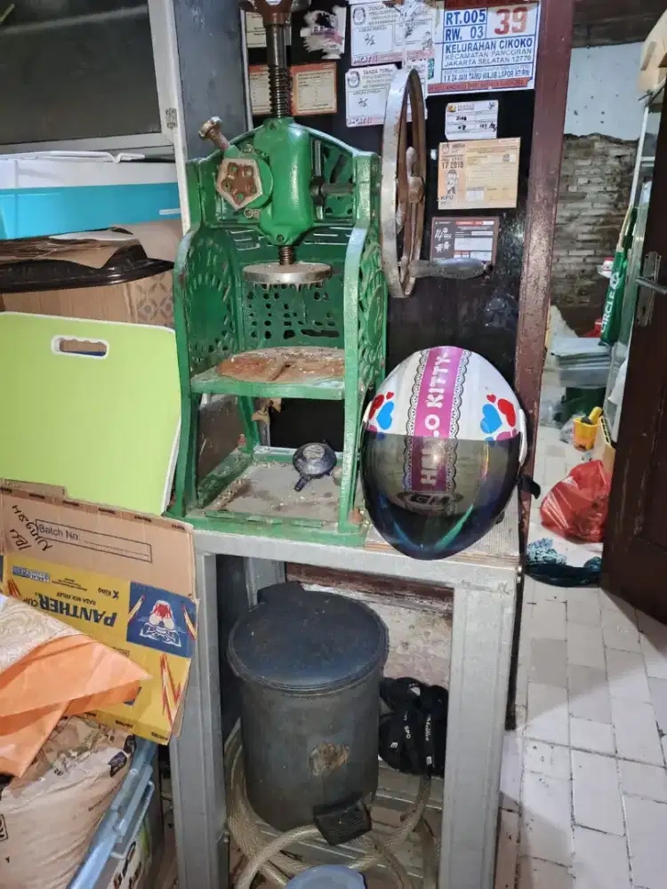 Mesin Serut Es Manual