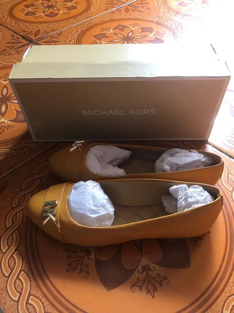Sepatu Flat Shoes Michael Kors Jilly Ballet Faux Leather