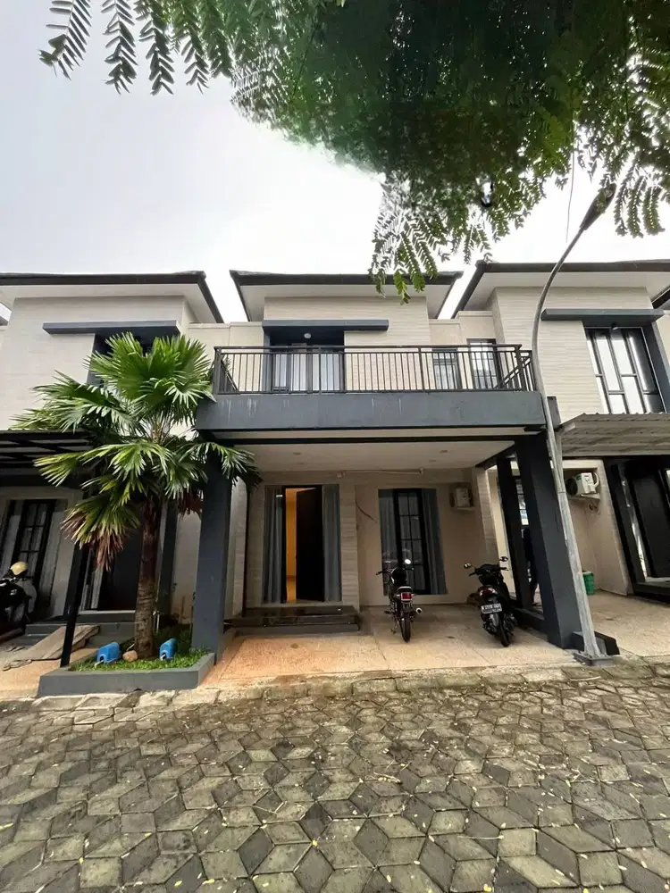 RUMAH MEWAH MINIMALIS SIAP HUNI DEKAT KAMPUS UNDIP DI JATINGALEH SEMARANG