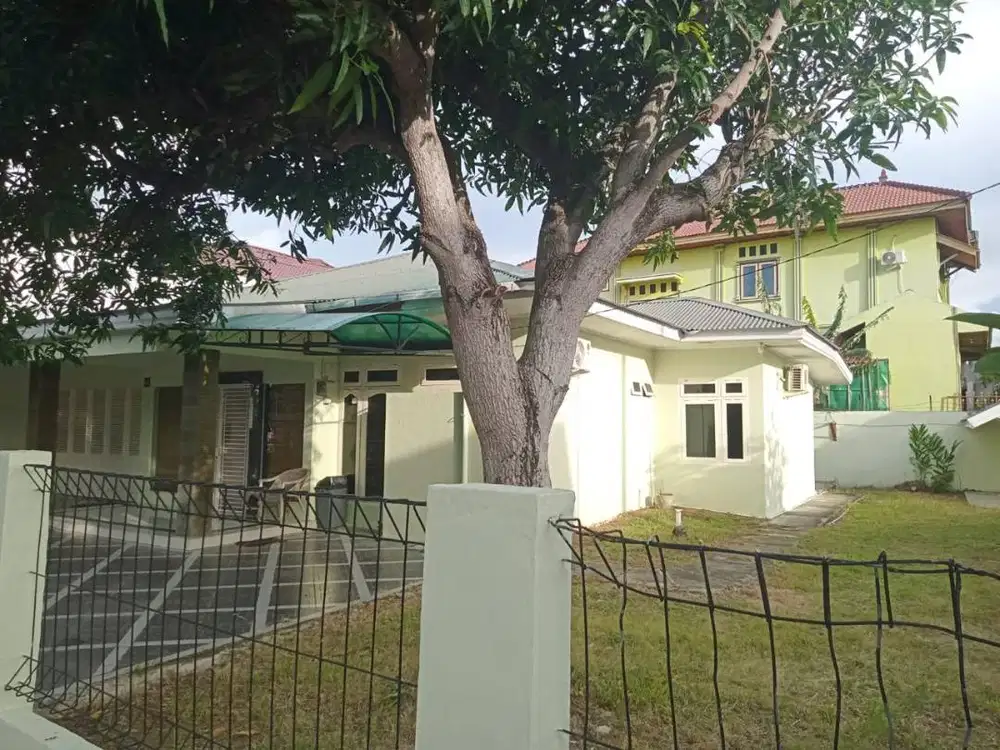 Disewakan rumah full furnish/lengkap furniture - siap Huni