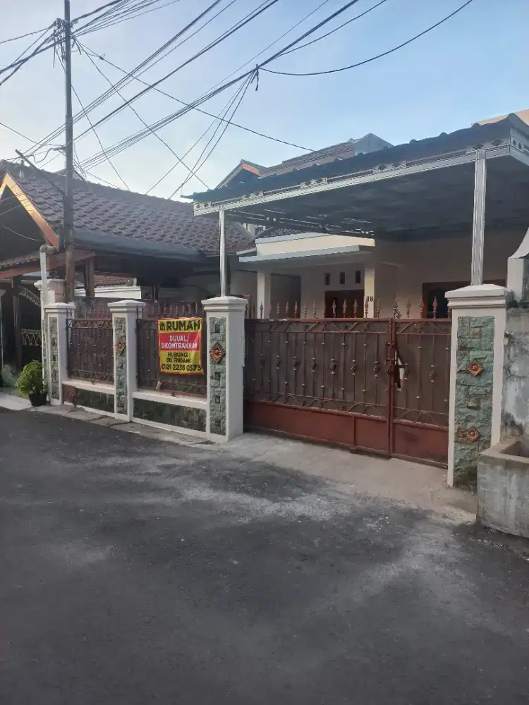 Dikontrakkan Tahunan