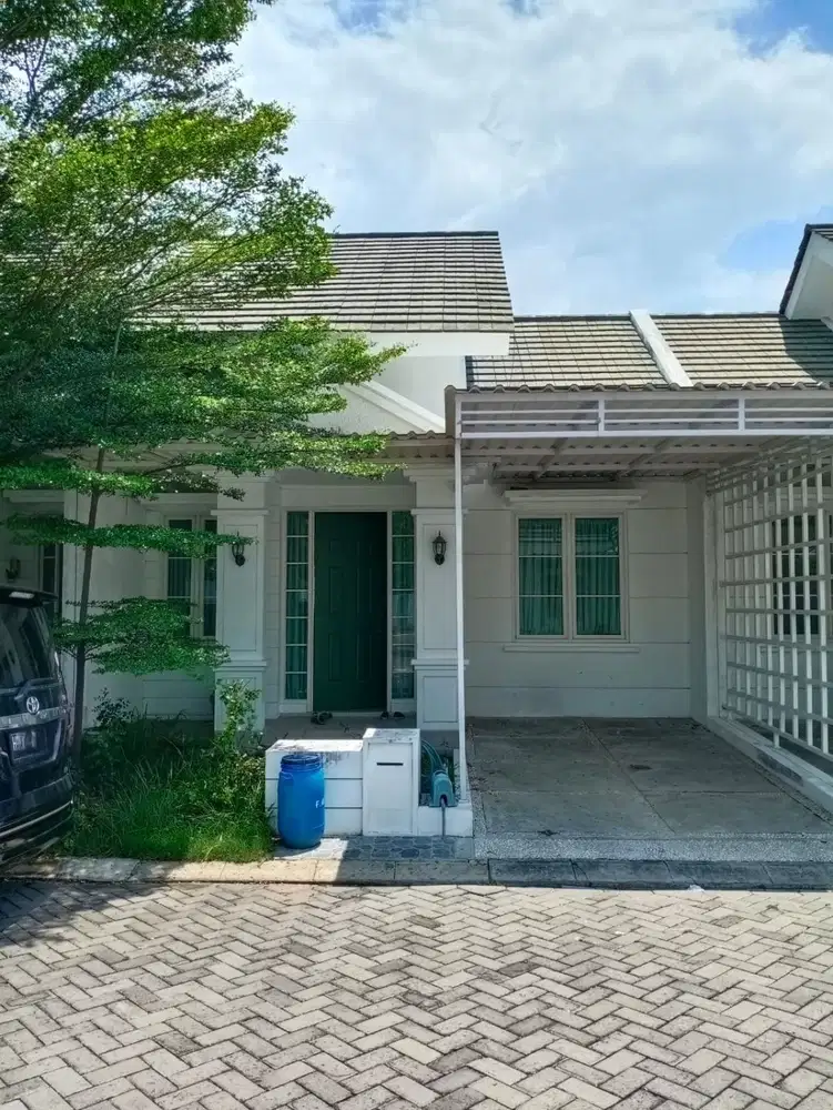 RUMAH MEWAH SATU LANTAI DI DALAM CLUSTER DI KEDUNGMUNDU SEMARANG