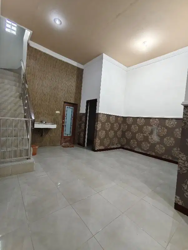 Rumah Ploso Timur Baru Renov Dekat Kampus Unair A dan B, Mojo, Gubeng