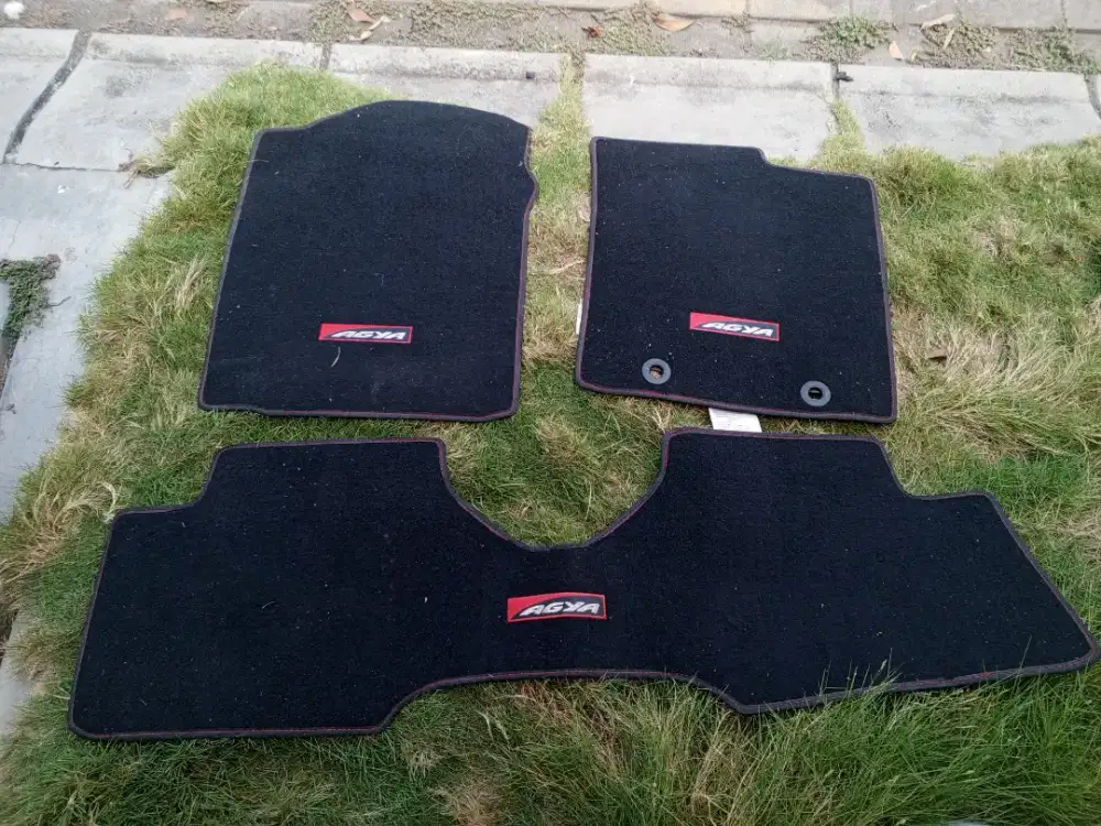 Karpet orisinil Toyota Agya