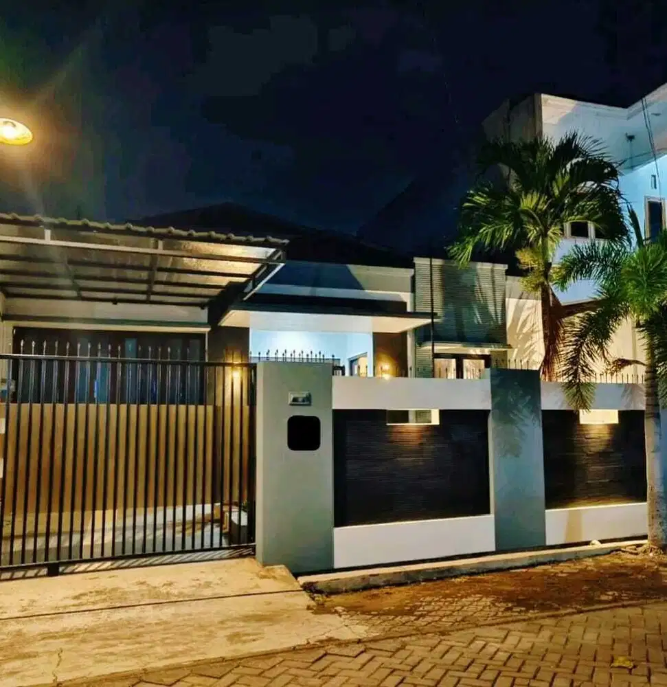 Rumah Pleburan Simpang Lima Mewah Full Furnish