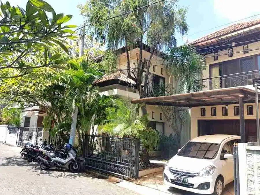 rumah renon kawasan elite dan cluster
