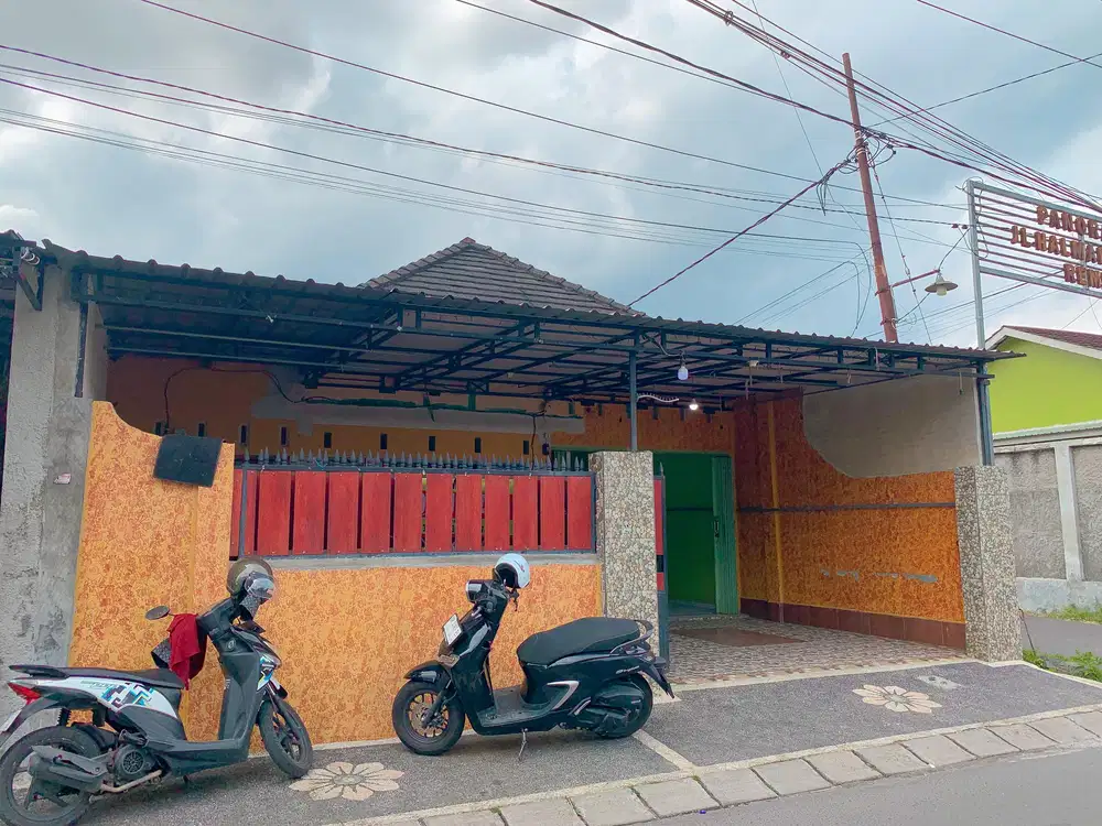 Rumah di Rembiga belakang Same Hotel