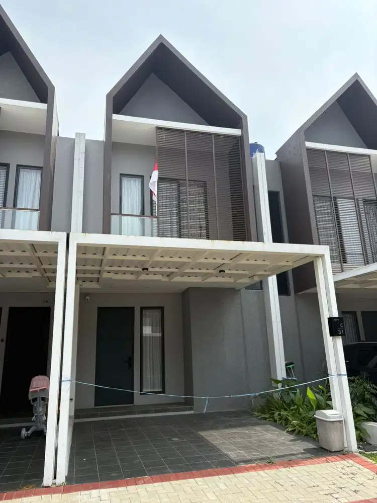 Rumah Siap Huni Graha Raya Cluster HYRA Bebas Banjir Semi Furnished