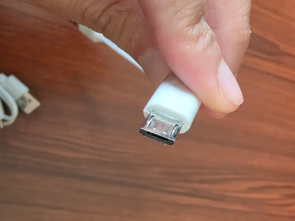 Kabel Micro USD warna putih 25cm USD to Micro USD