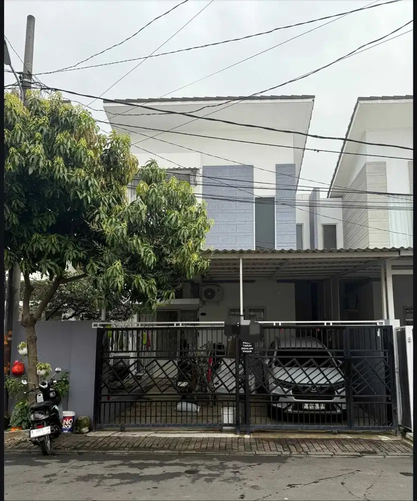 Jual Rumah 2 Lantai Full Furnish Cluster Beverly Hills Duta Garden